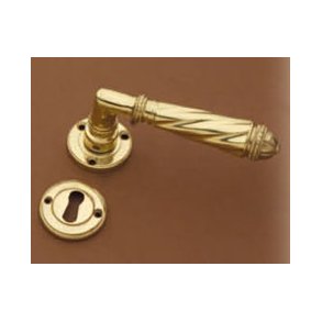 Drgreb incl. rosetter & ngleskilte<br>gamle dre uden 40 mm huller i drpladen